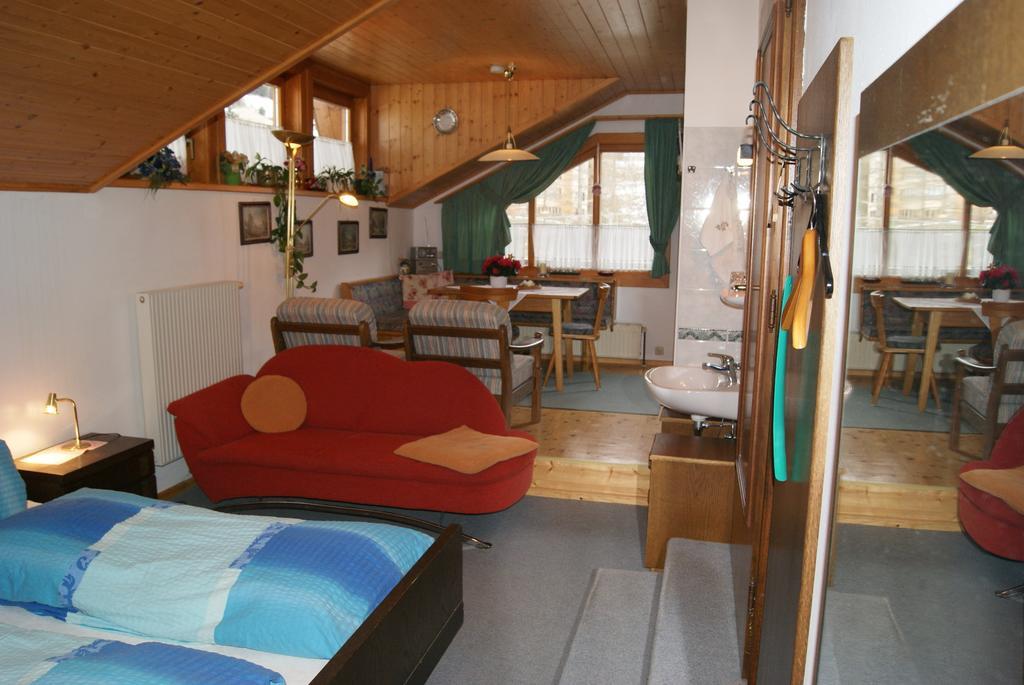 Gaestehaus Ferienwohnungen Lackner Rennweg am Katschberg Bilik gambar