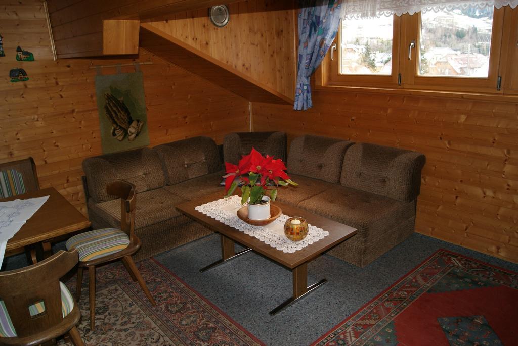 Gaestehaus Ferienwohnungen Lackner Rennweg am Katschberg Bilik gambar