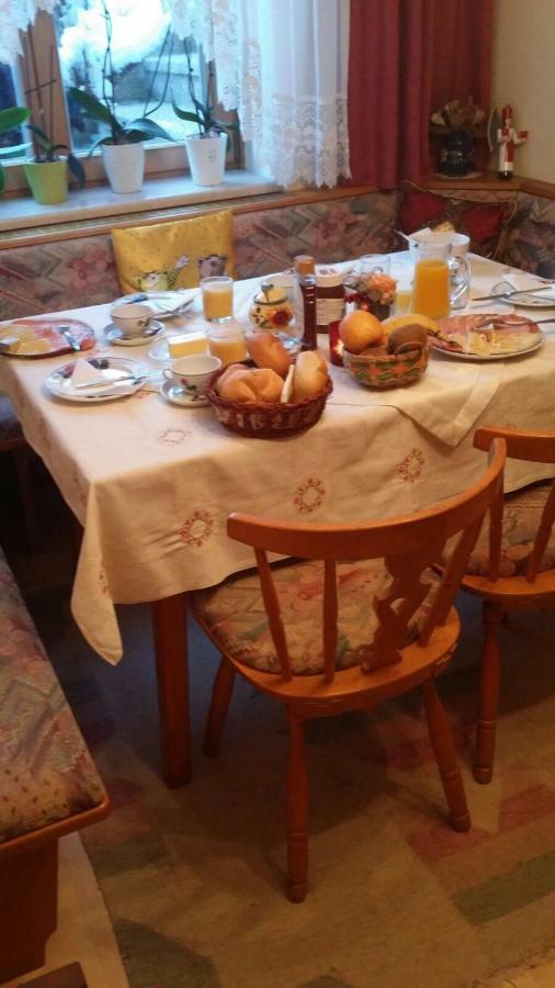 Gaestehaus Ferienwohnungen Lackner Rennweg am Katschberg Luaran gambar
